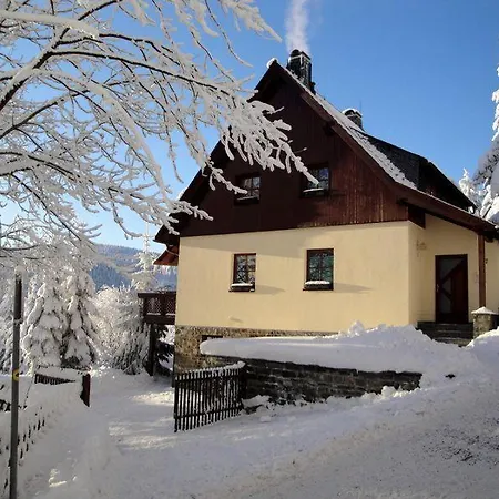Ferienhaus-bergtraum-ferienwohnung-lilli Apartman *