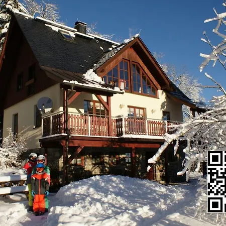 Ferienhaus-bergtraum-ferienwohnung-lilli Apartamento