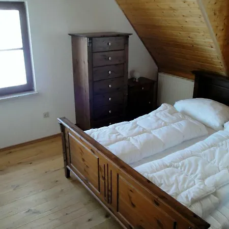Ferienhaus-bergtraum-ferienwohnung-lilli Apartman Oberwiesenthal